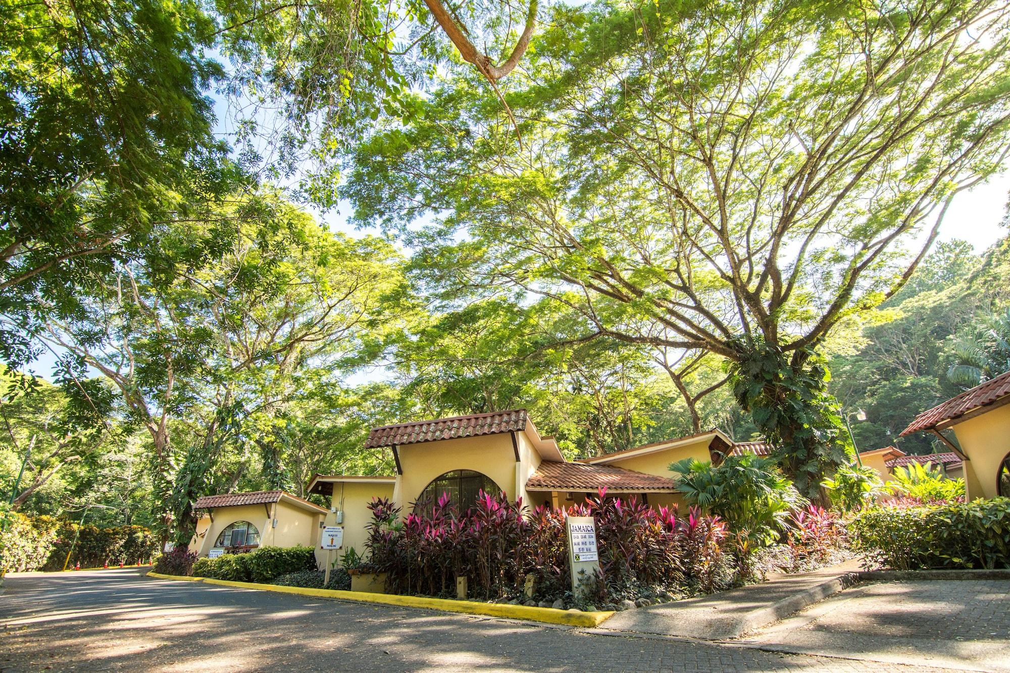 Hotel Punta Leona Jaco Exterior photo